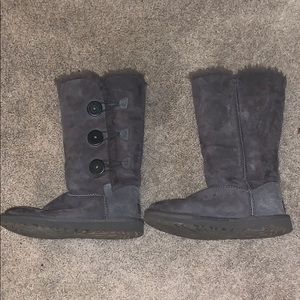 Bailey Button Grey UGG boots